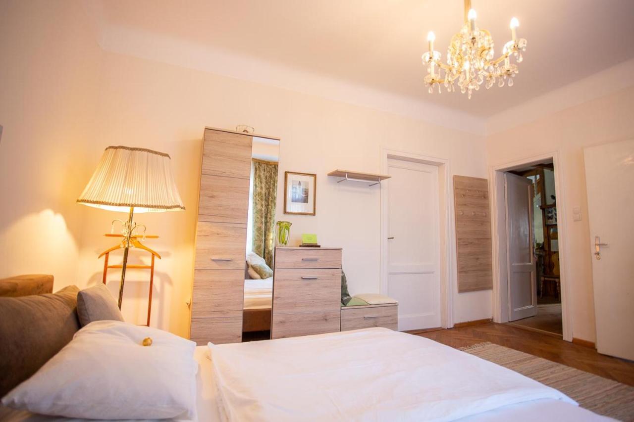 Huebsches Privatzimmer Mit Bad Perchtoldsdorf Buitenkant foto